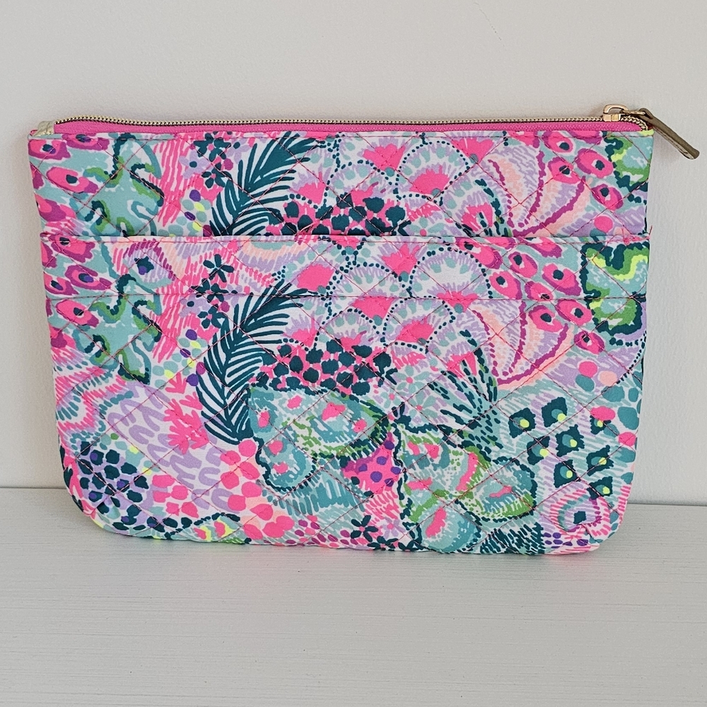 Lilly Pulitzer zip pouch - Picture 2 of 5